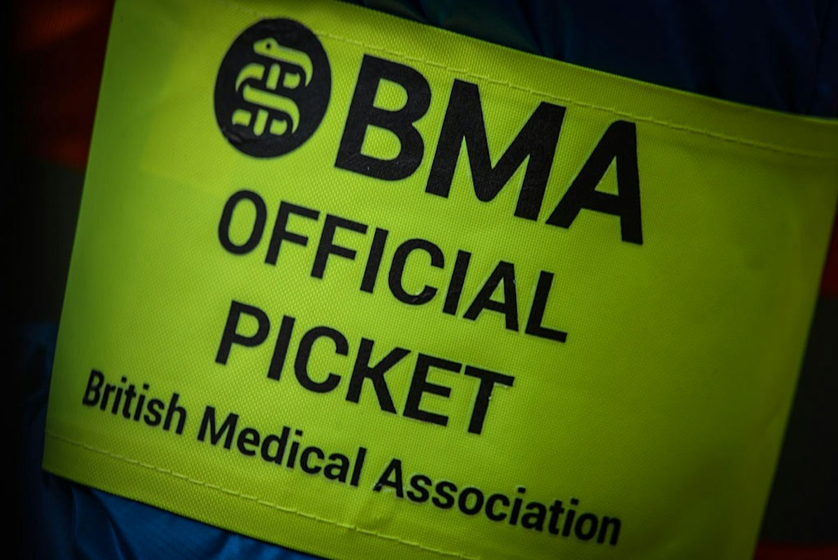 British Medical Association drops opposition to assisted suicide | Live ...