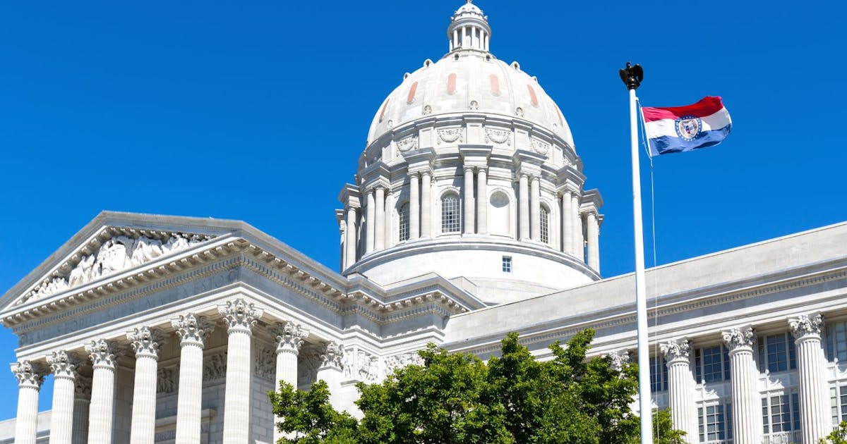 Missouri judge halts nearly all abortion restrictions