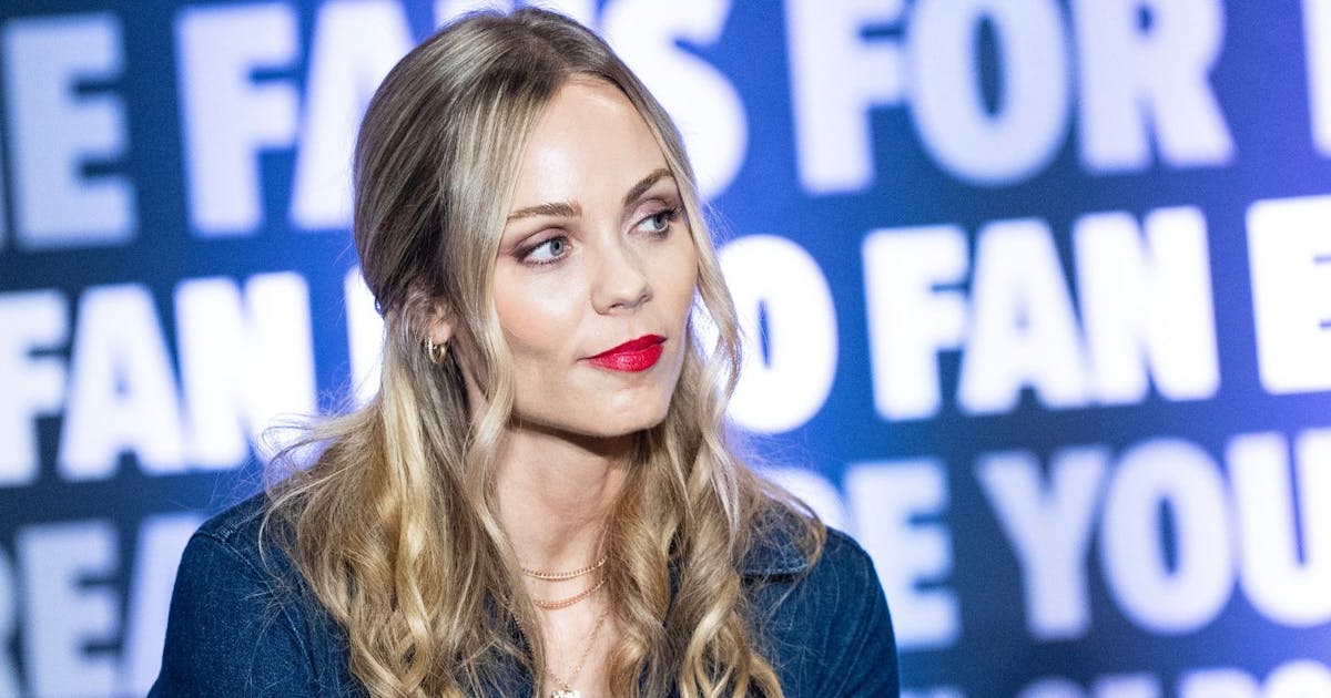 'Smallville' actress mourns painful miscarriage: 'A death that has no funeral'