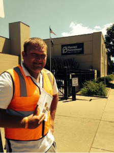 Brad offering hope to hurting women right outside Planned Parenthood in St. Louis, MO.