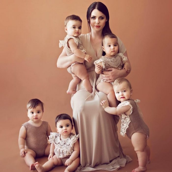 Kim Tucci and her quintuplets whom were born healthy after she refused abortion.