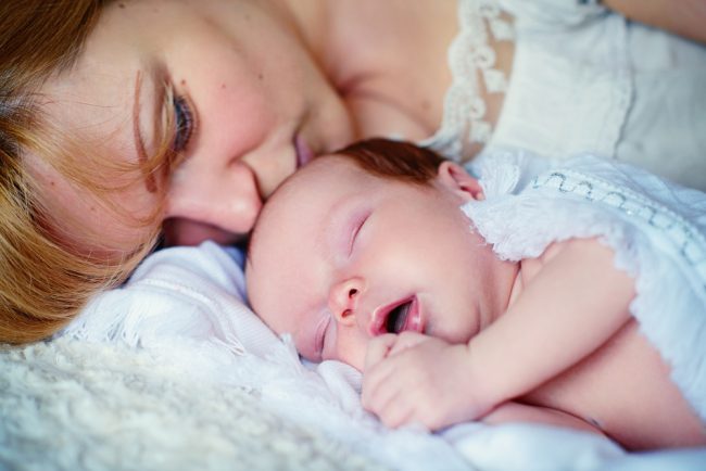 mother-baby-sleeping