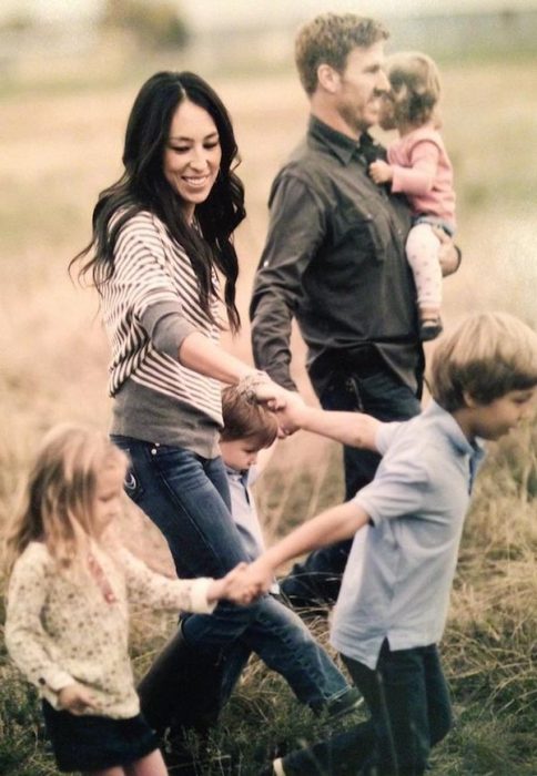 Chip and Joanna Gaines with their first four children. (Photo credit: Joanna Gaines Facebook page)