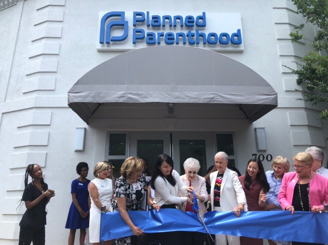 Image: Charlotte Planned Parenthood ribbon cutting with Sarah Bryant (Image: Twitter) 