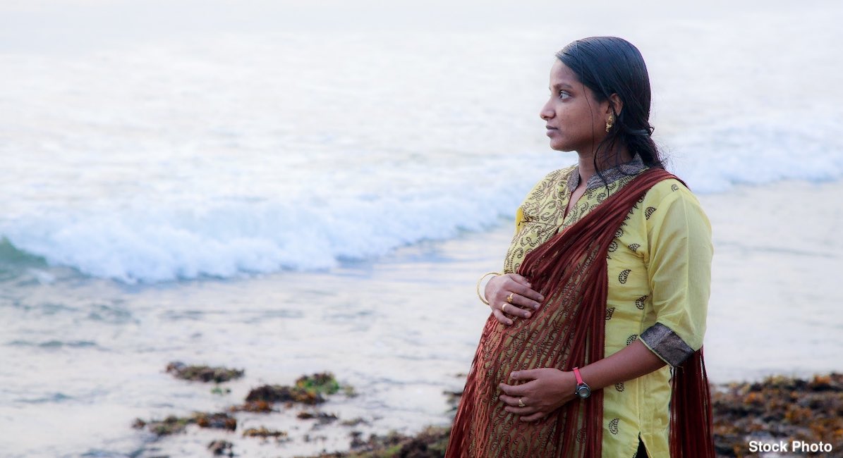 India, pregnant, commercial surrogacy