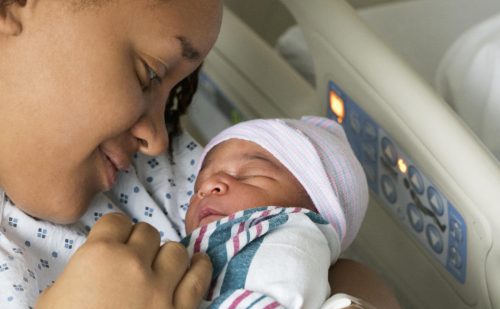 Senators introduce bipartisan bill to make pregnancy and childbirth affordable