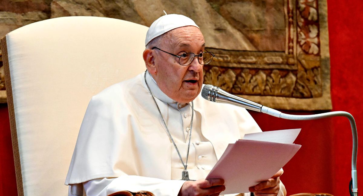 Pope Francis calls for end to 'deplorable' practice of surrogacy