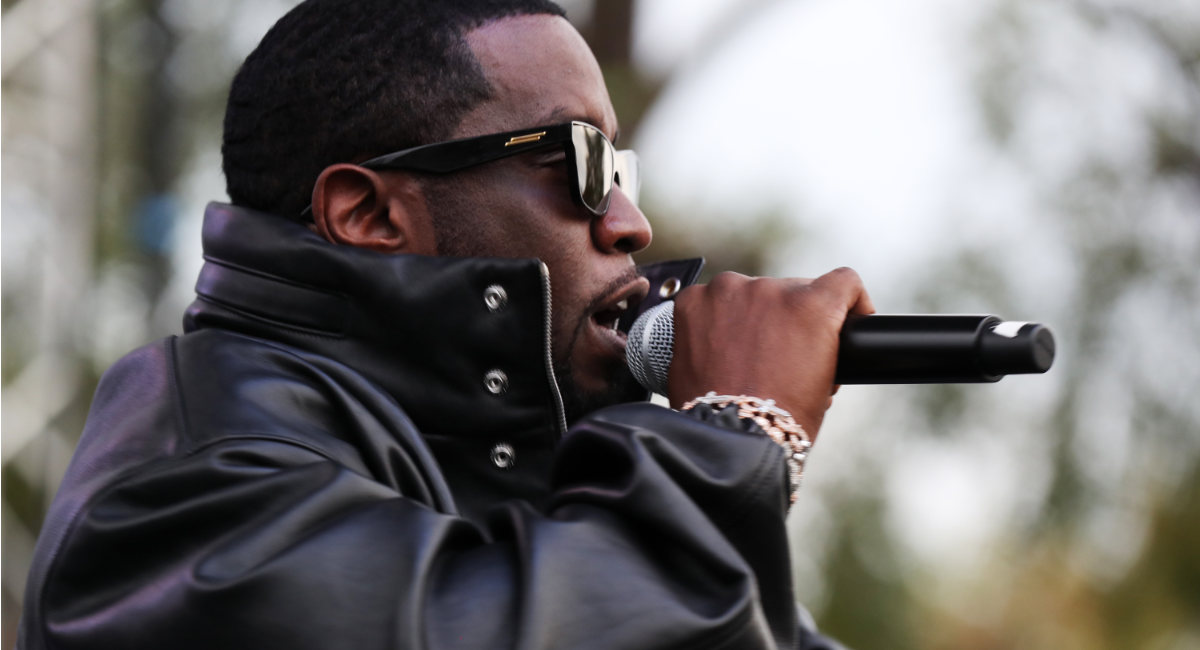 Sean "Diddy" Combs Fulfills 1 Million Pledge To Howard University At