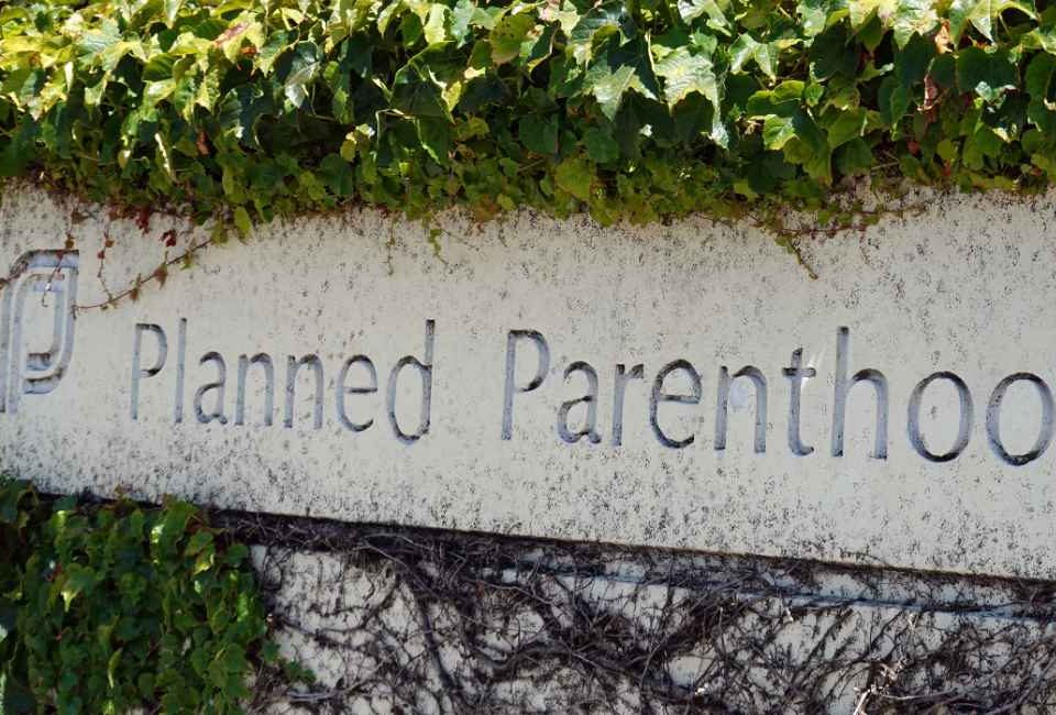 Obama-appointed judge temporarily blocks federal defunding of Planned Parenthood