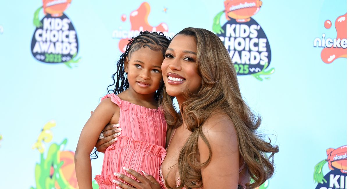 Hazel Monét Gaines, Victoria Monét at the Nickelodeon 2025 Kids' Choice Awards held at Barker Hangar on June 21, 2025 in Santa Monica, California. (Photo by Gilbert Flores/Variety via Getty Images) abort